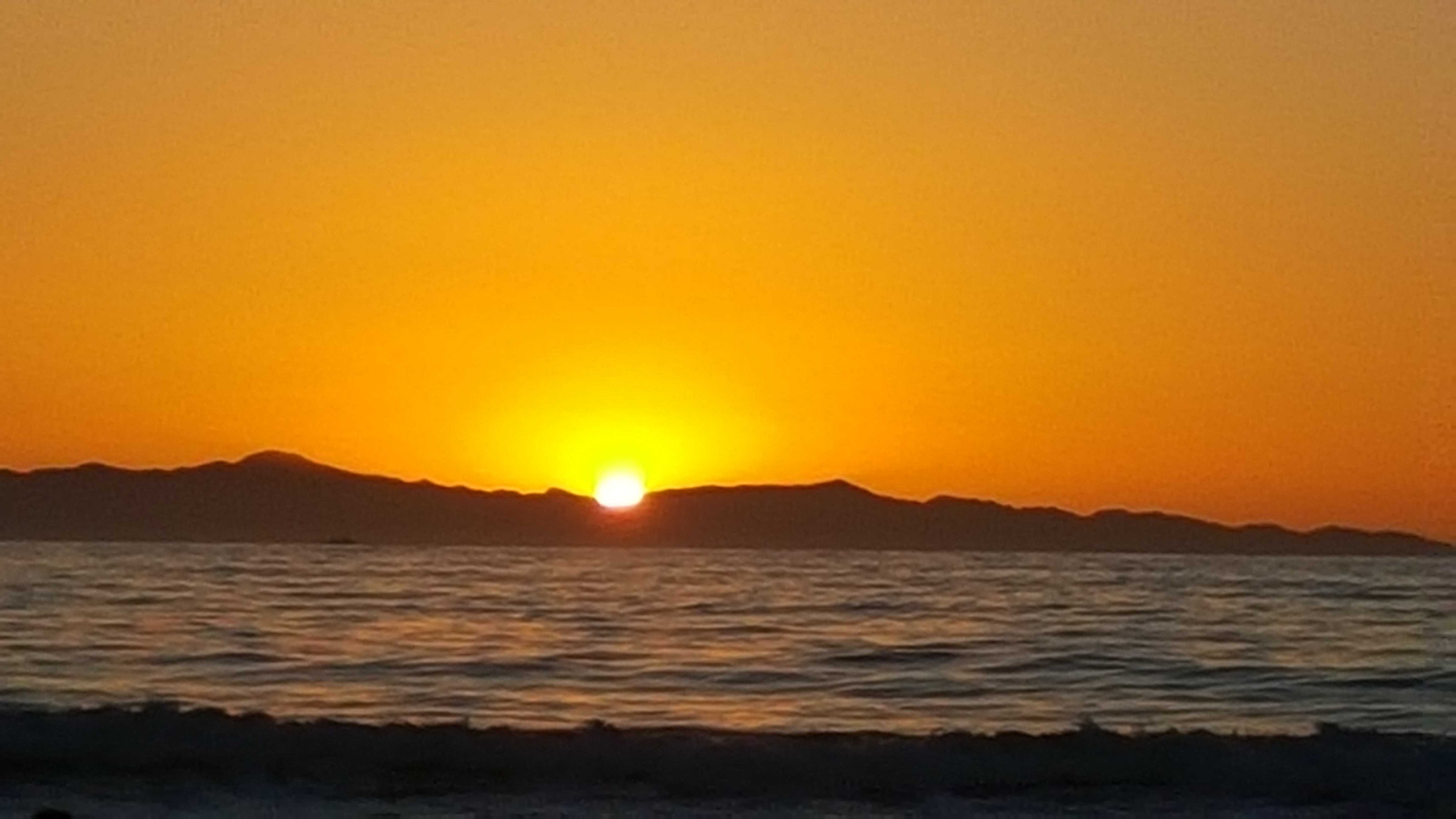 2015-12-04 Ventura Beach sunset.jpg